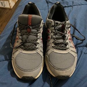 ASICS gel venture Men’s size 8